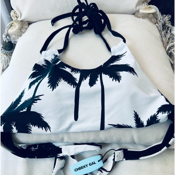 CHEEKY GAL 2 piece Bikini Black & White Hawaiian Print Beautiful Bathing Suit - Picture 2 of 16